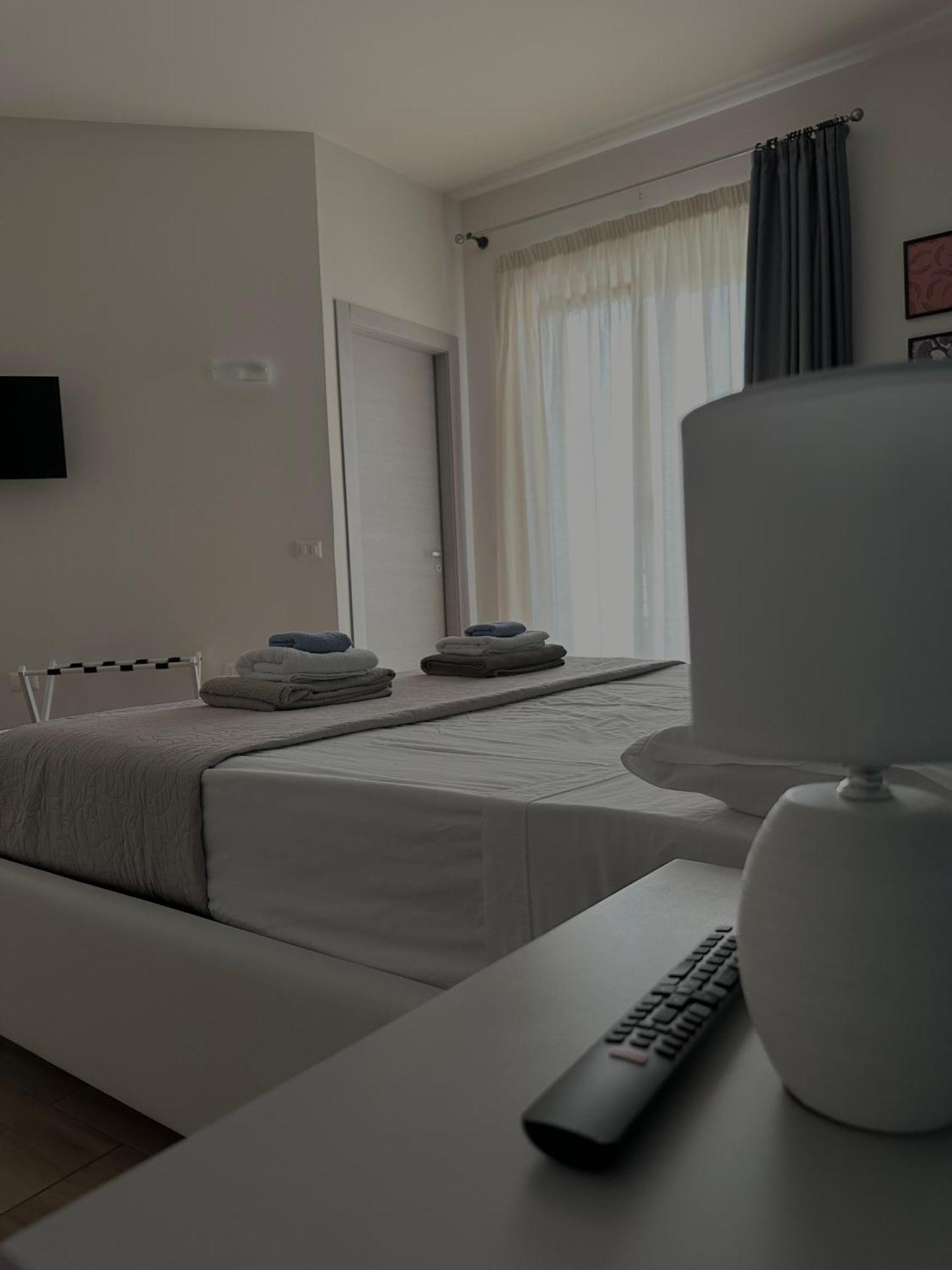 Aurora Bed And Breakfast Cirò Marina Екстериор снимка